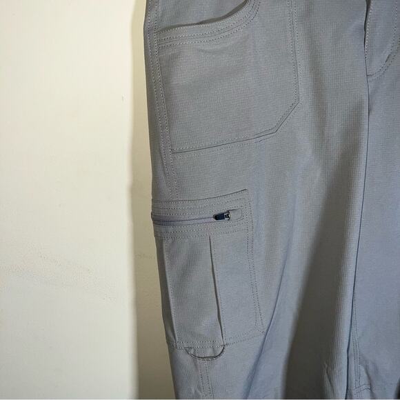 KÜHL gray multi pocket long line shorts 10 - Picture 3 of 5